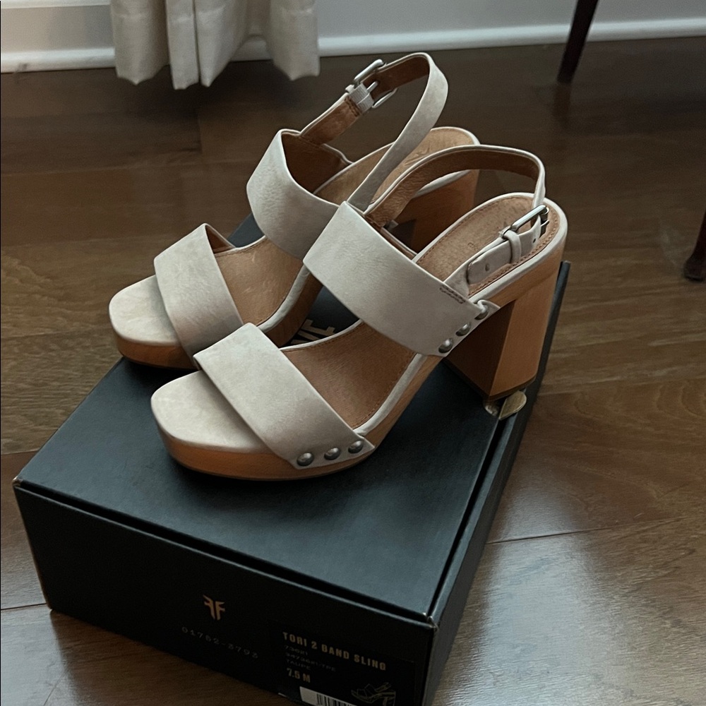 Brand New Frye Tori Sling Taupe Block Platform Sandals Heels 7.5